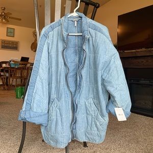 SOLD NWT FREE PEOPLE QUILTED DOLMAN JACKET size L